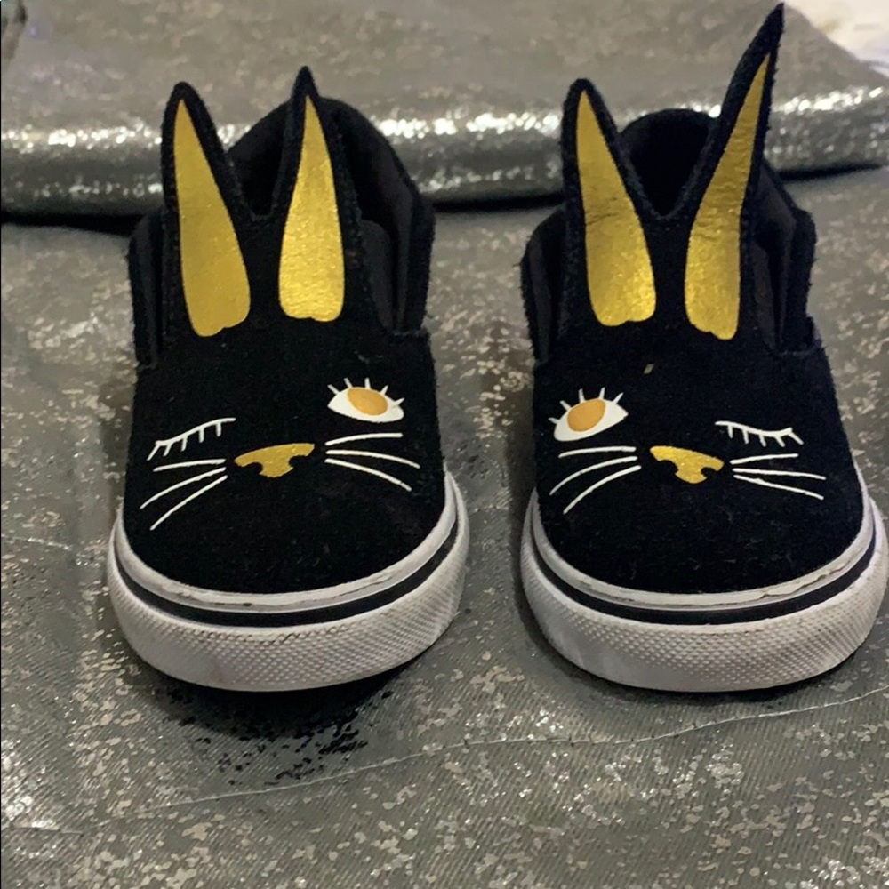 Kids slip on sneakers